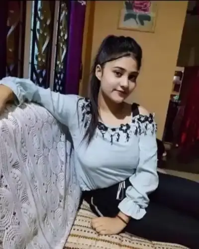 Call Girls Service in Wadwani