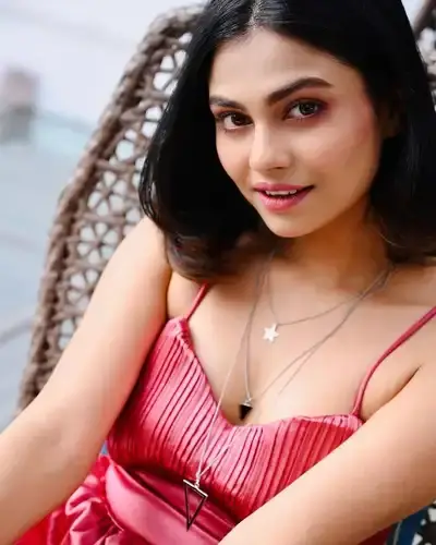 Escort Service Wadwani